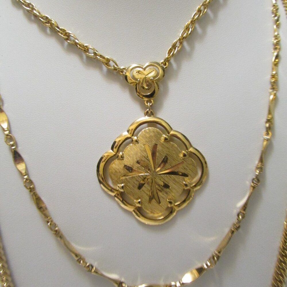 Symbolic Diamond Shape Gold Tone Pendant Elegant Multi Strand Necklace - Picture 6 of 11